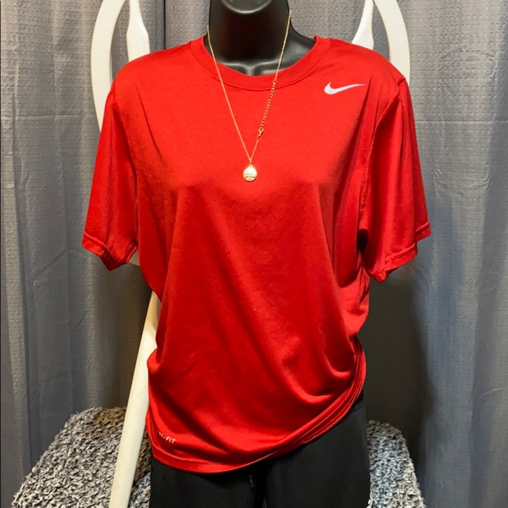 Red Nike top